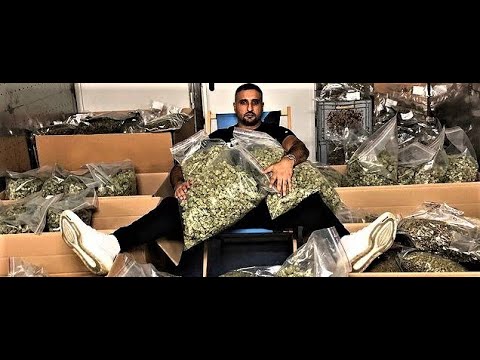 how to hide weed smell
